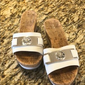 MICHAEL Michael Kors White wedge